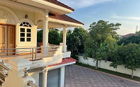 Lotus Blanc Homestay Villa