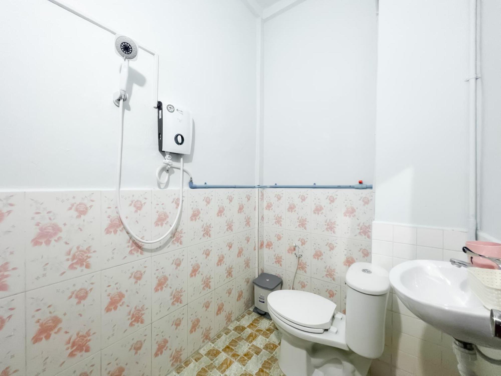 Lotus Blanc Homestay Villa Battambang Exterior photo