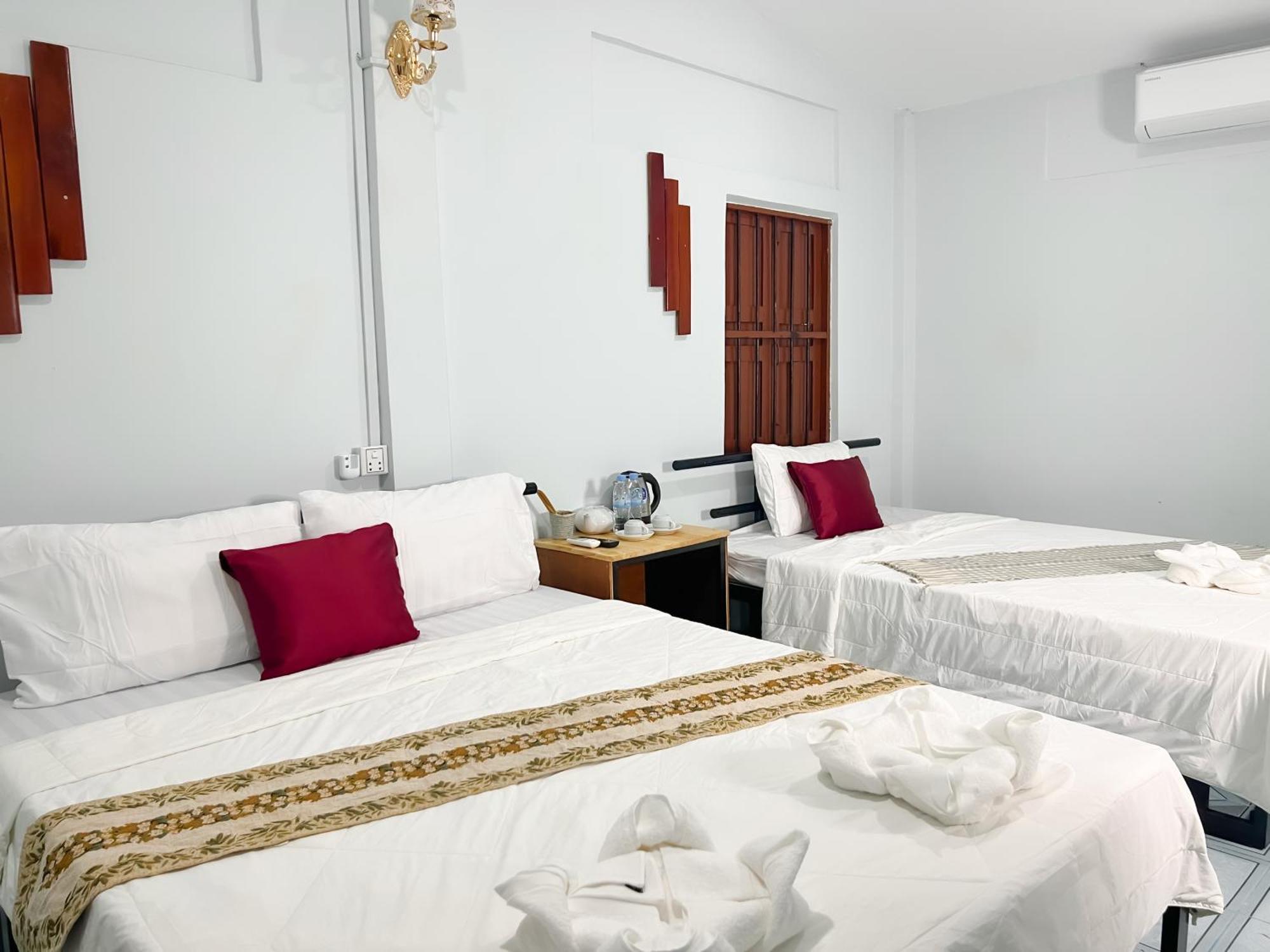 Lotus Blanc Homestay Villa Battambang Exterior photo
