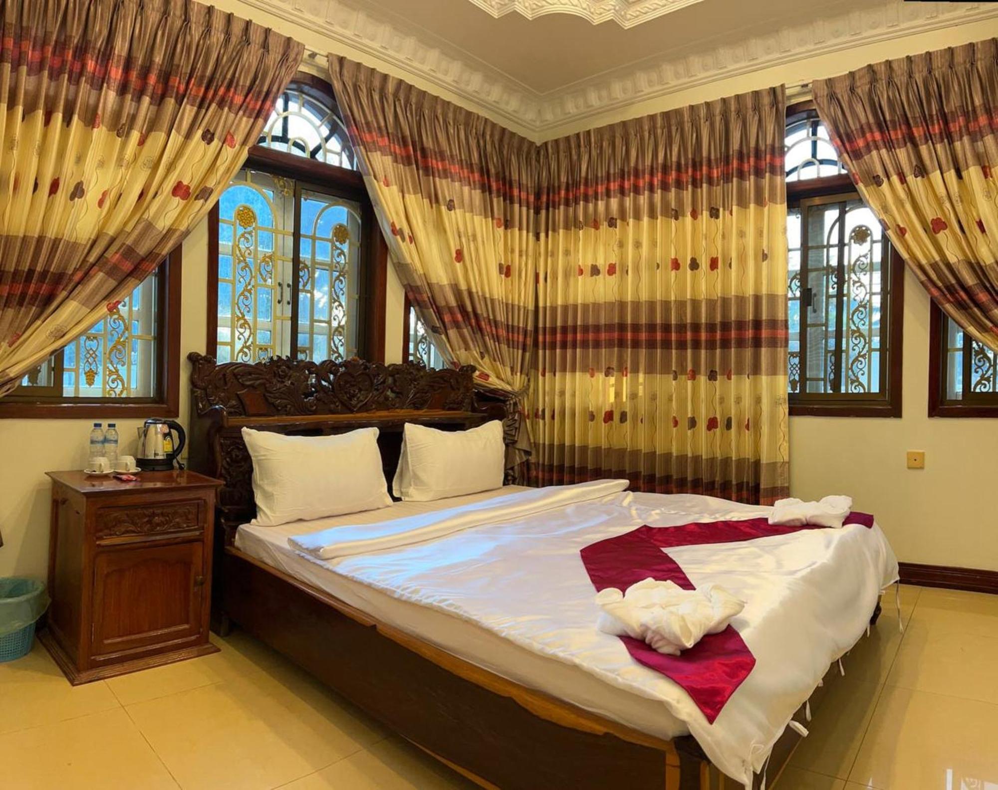 Lotus Blanc Homestay Villa Battambang Exterior photo
