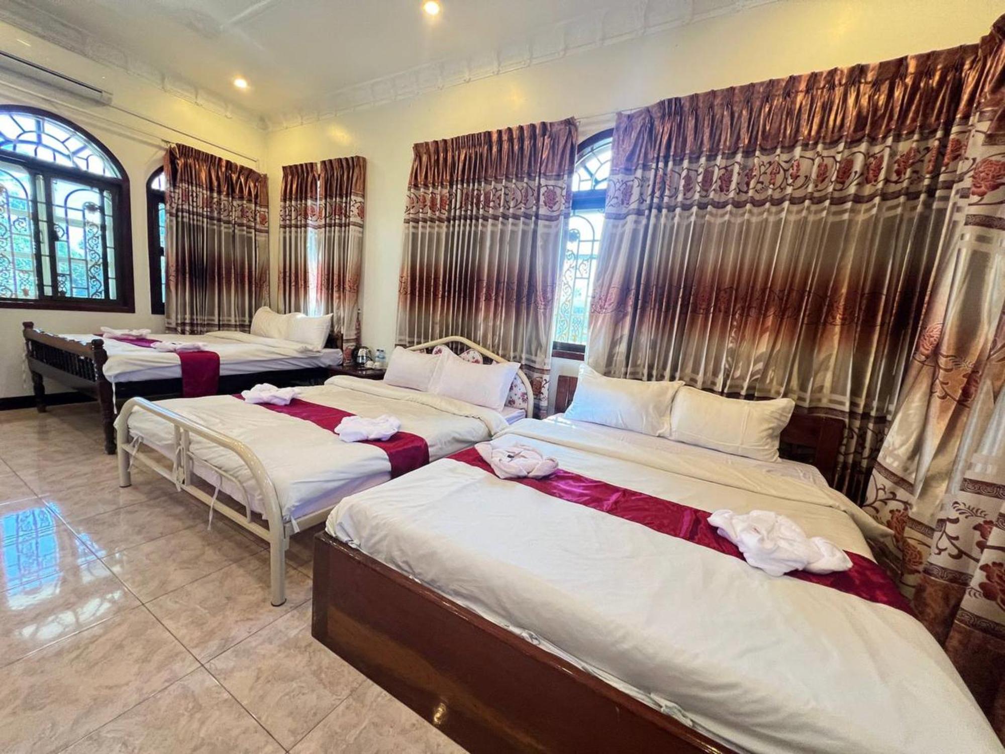 Lotus Blanc Homestay Villa Battambang Exterior photo